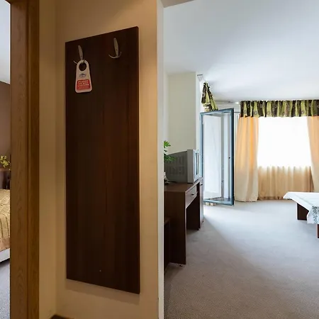 ❤ 1 Bedroom W Kitchen & Pool View ❤vd❤ Апартамент