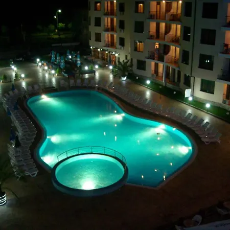 ❤ 1 Bedroom W Kitchen & Pool View ❤vd❤ Апартамент